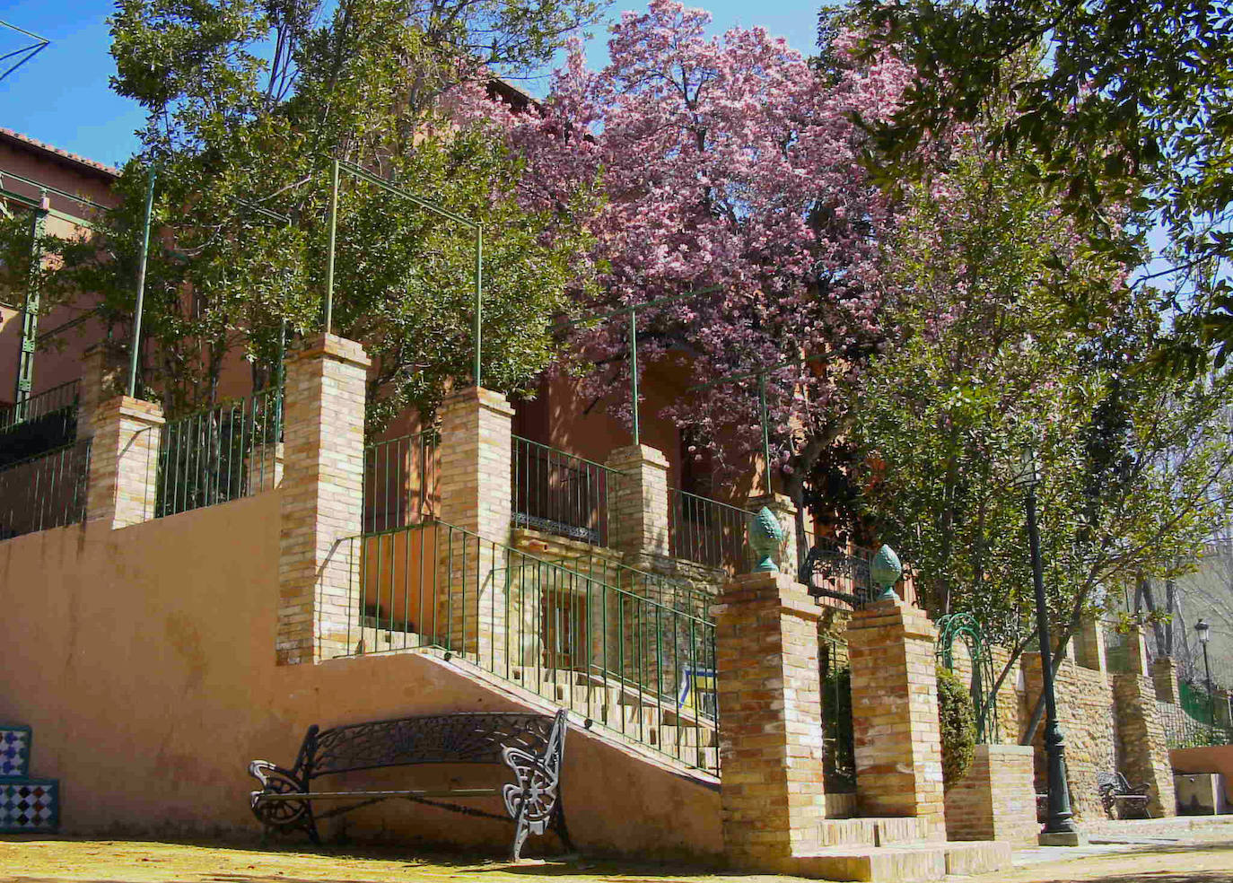 Los jardines del Carmen de San Rafael de Huétor Vega recuperarán su esplendor original gracias a una minuciosa restauración