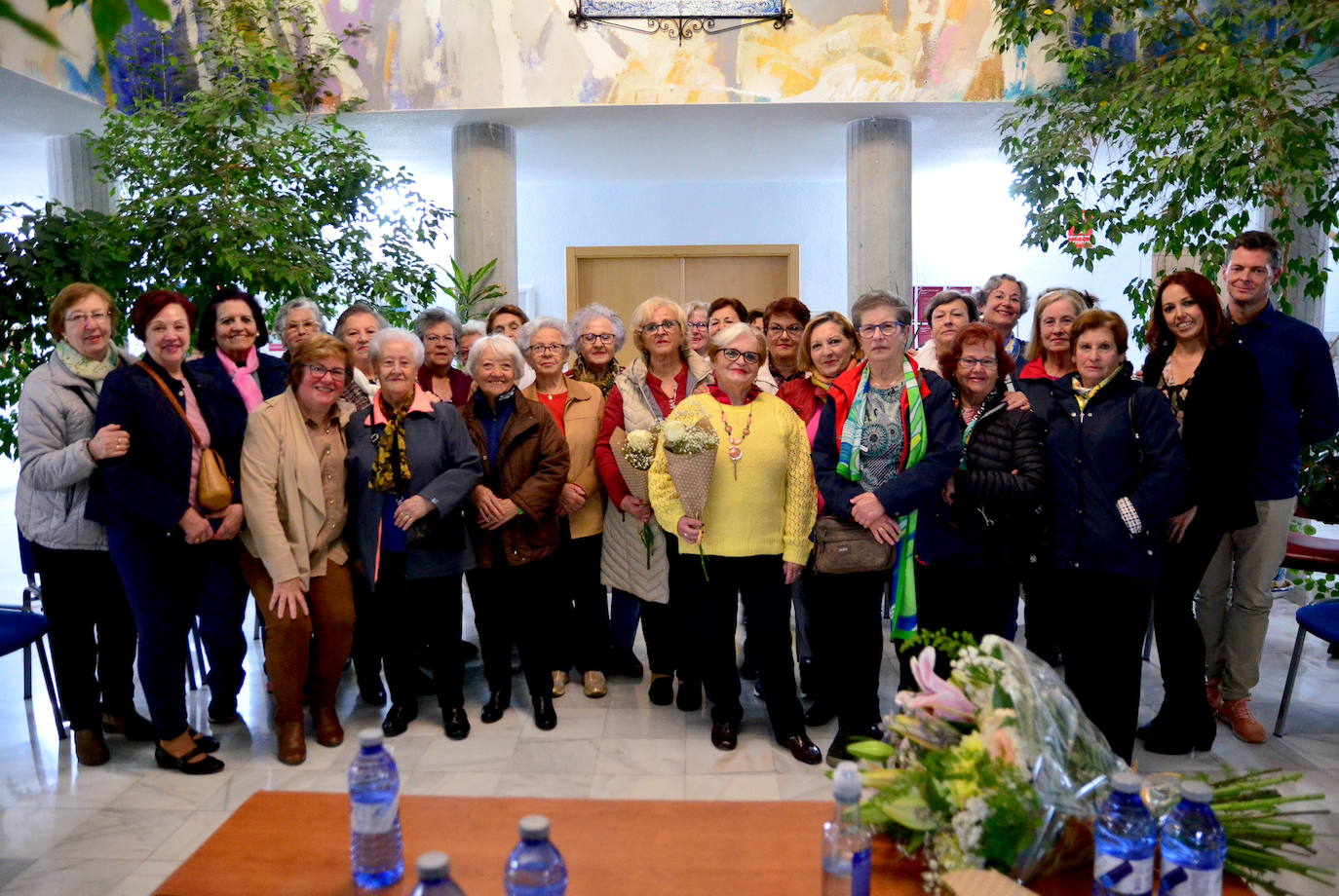 Encuentro literario de la asociación de mujeres Vesci en Huétor Vega