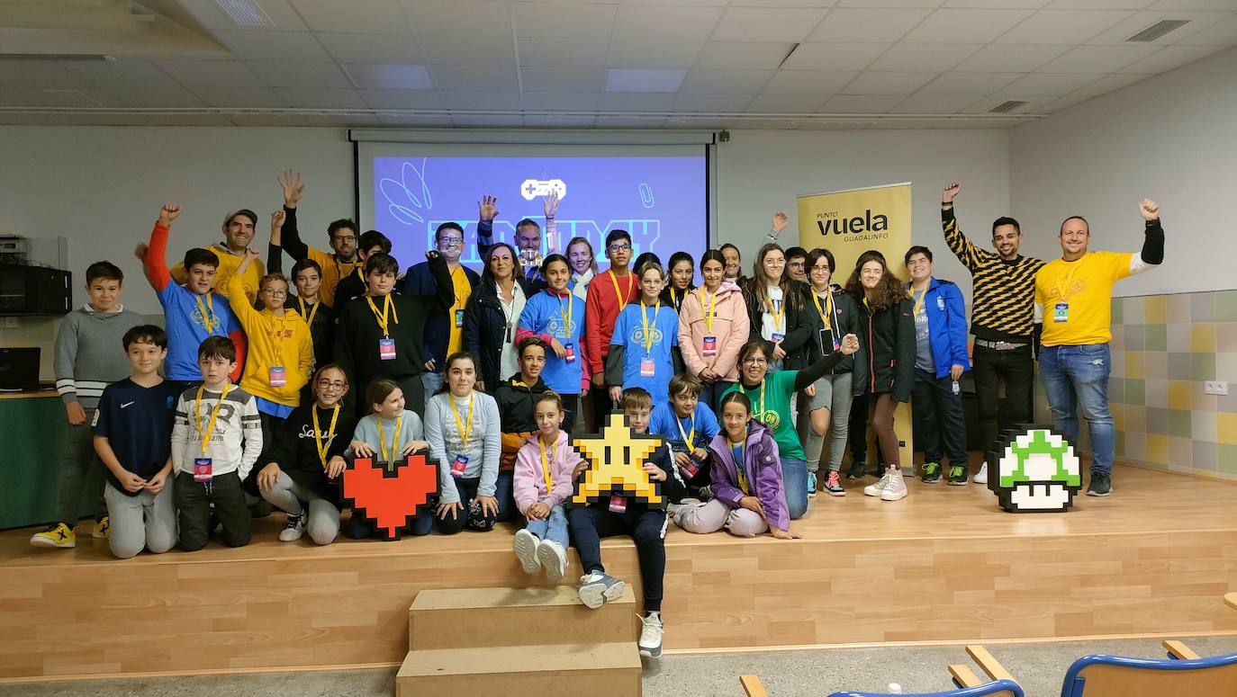 Pequeños programadores que 'diseñan' derechos para la infancia