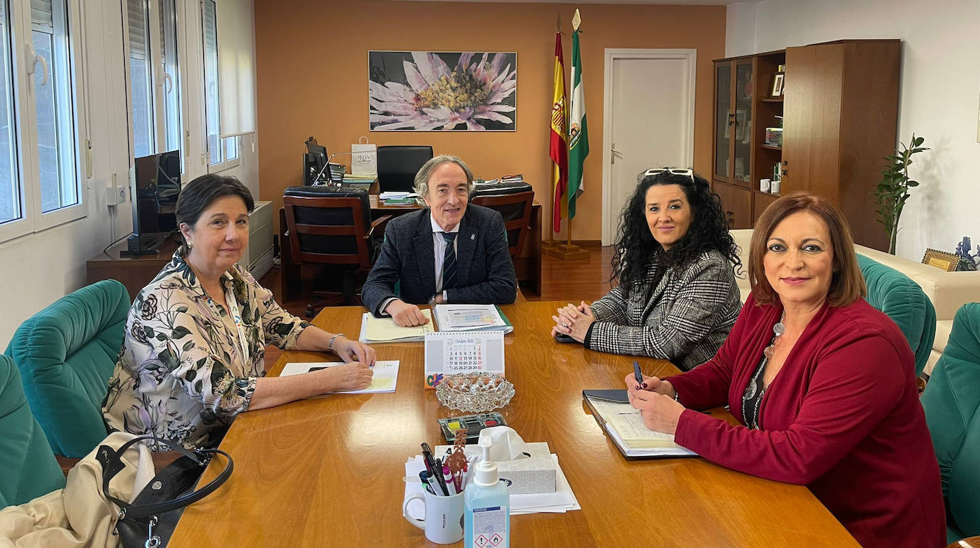 El Ayuntamiento de Huétor Vega traslada a la Delegación de Salud las necesidades del municipio