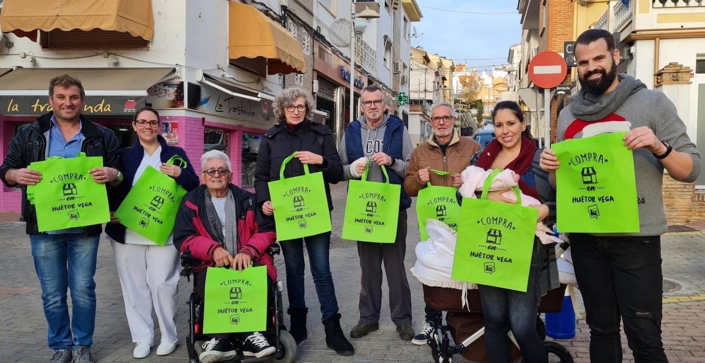 'Compra en Huétor', la campaña de IU Huétor Vega para impulsar el comercio local