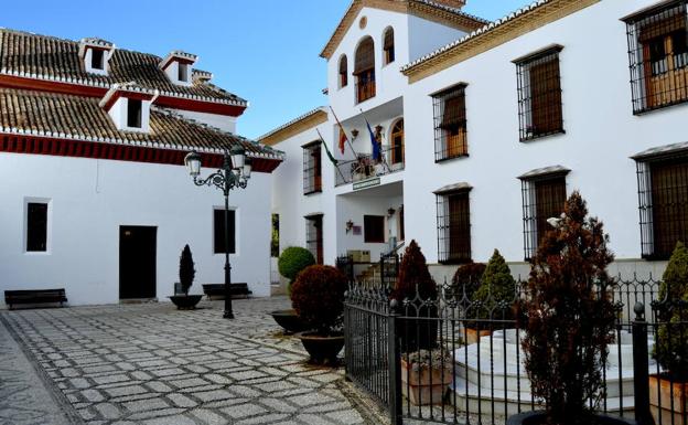 Navidad: La Zubia ofrece comidas solidarias para niños, mayores y familias en exclusión