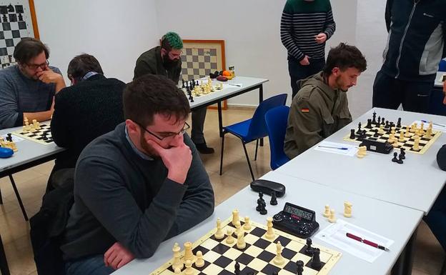 El TecnosZubia acaricia la gloria en la promoción de ascenso