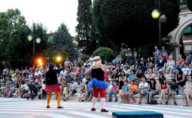 «Hay que transformar las plazas del pueblo en un semillero de cultura»