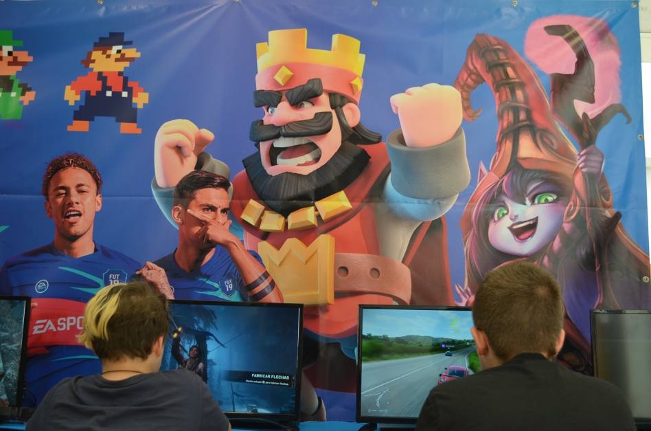 Aficionados a los videojuegos de la provincia se darán cita este sábado en Play La Zubia, un evento 'gamer'