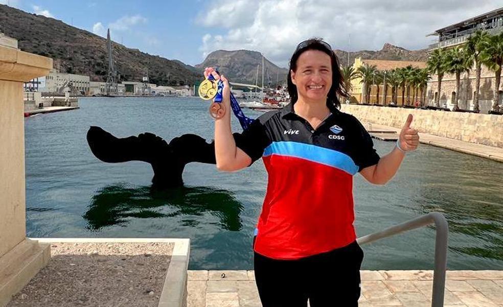 La nadadora Lidia Calvente, del CD Swim Granada, campeona de la Copa de España de aguas abiertas