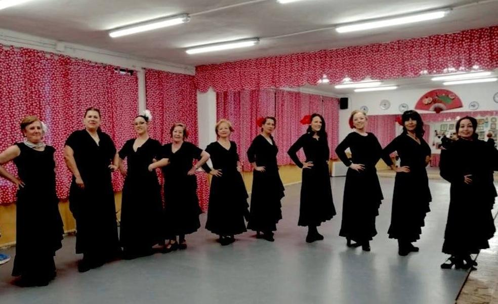 La Zubia pone en marcha un curso de flamencoterapia para mayores