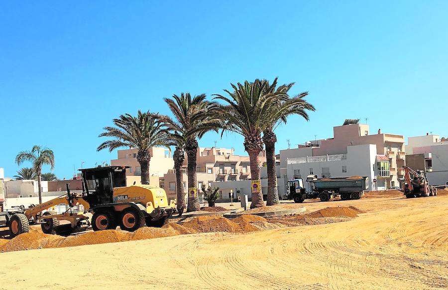 Segunda fase de la transformación del centro de la localidad de Carboneras