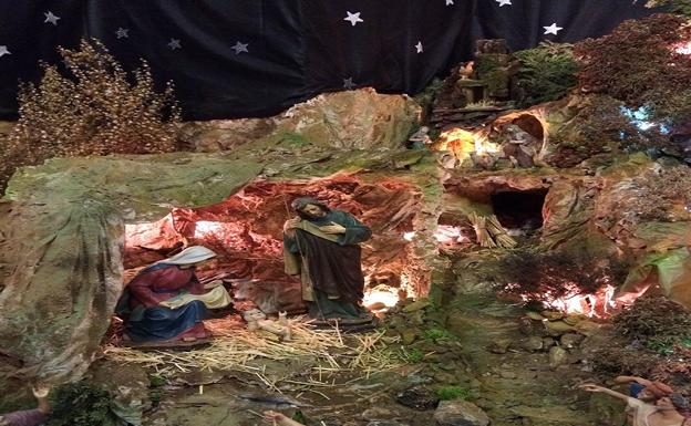 La iglesia de Garrucha muestra su belén