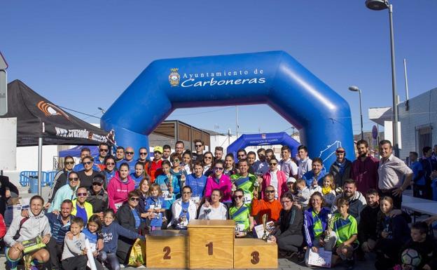 Más de 200 participantes en la ‘I Carrera de Navidad’ de Carboneras