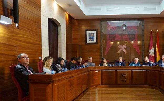 Vera aprueba un presupuesto de casi 18 millones de euros para hacer crecer la ciudad