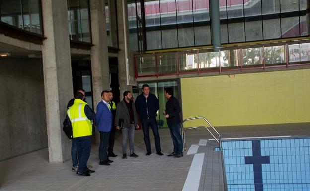 Comienzan los trabajos de acondicionamiento en el Pabellón Municipal de Carboneras