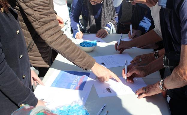 Continúa la recogida de firmas del PP en defensa del Hospital La Inmaculada