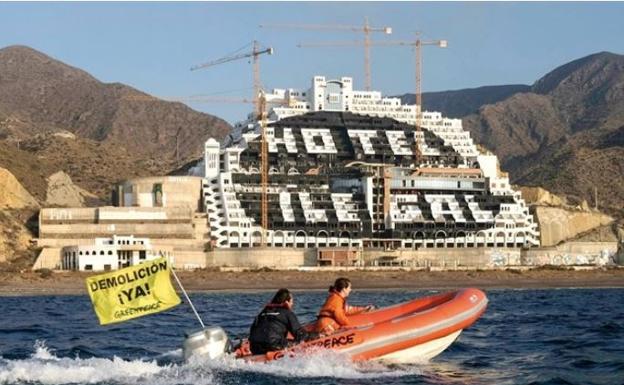 El Supremo decide en abril si Carboneras debe cambiar a urbanizable El Algarrobico en su PGOU