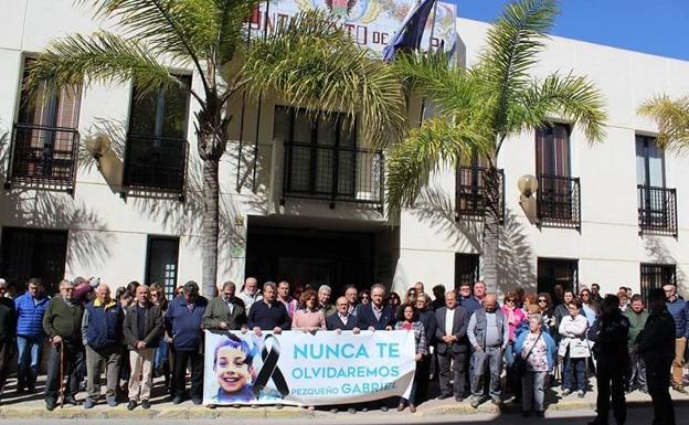 El Levante muestra sus condolencias a la familia del pequeño Gabriel