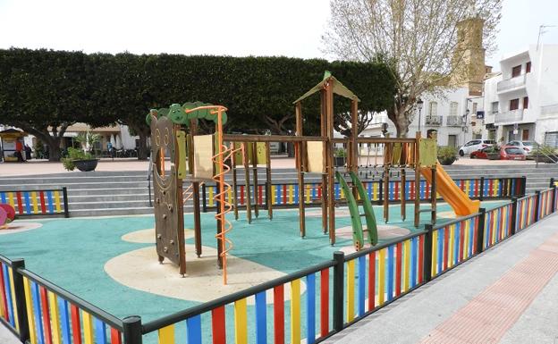 Remodelados dos parques infantiles en Turre para la seguridad de sus usuarios