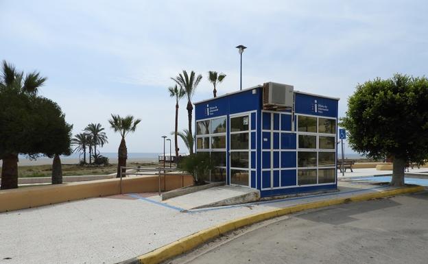 Vera prefiere ofrecer servicios en sus playas antes que obtener la bandera azul