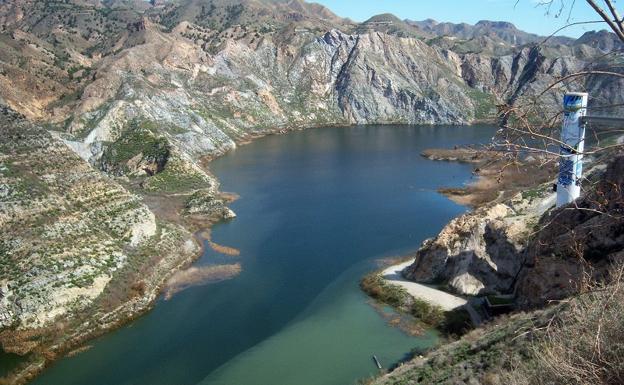 El embalse de Cuevas recibirá este año 45,7 hectómetros cúbicos del Negratín