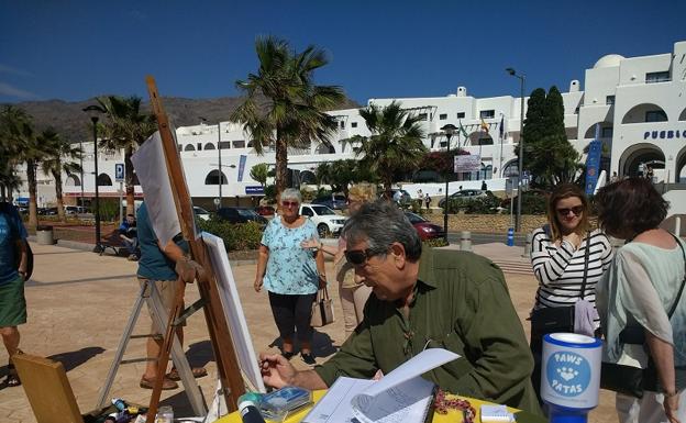 Pinceladas solidarias inundan el paseo marítimo de Mojácar