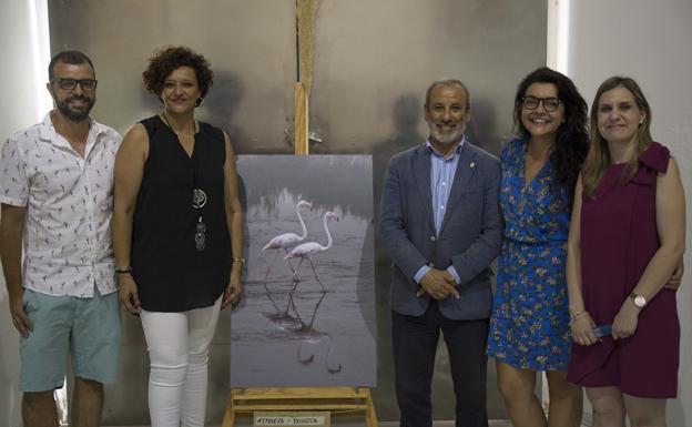Una exposición fotográfica ensalza el humedal del Salar de los Canos