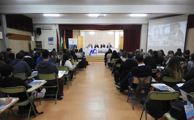 La Cámara de Comercio fomenta el empleo juvenil a través de la FP Dual