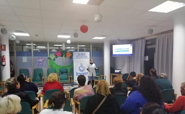 Los cuidadores no profesionales del Levante aprenden cómo mejorar su calidad de vida