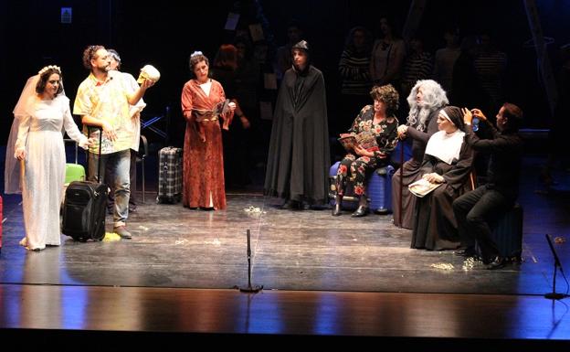 La historia teatral de Vera, a escena en una representación para el recuerdo