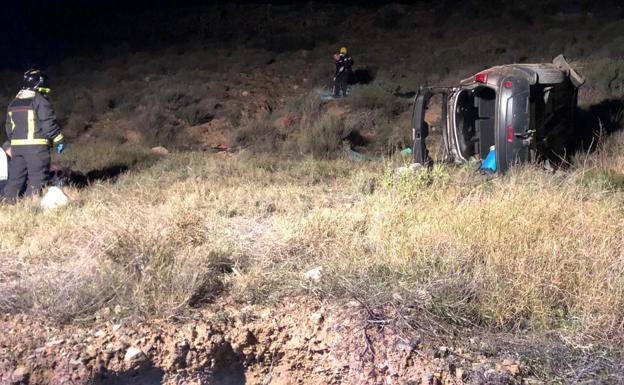 Fallece un hombre de 72 años al caer su coche por un barranco en Huércal-Overa