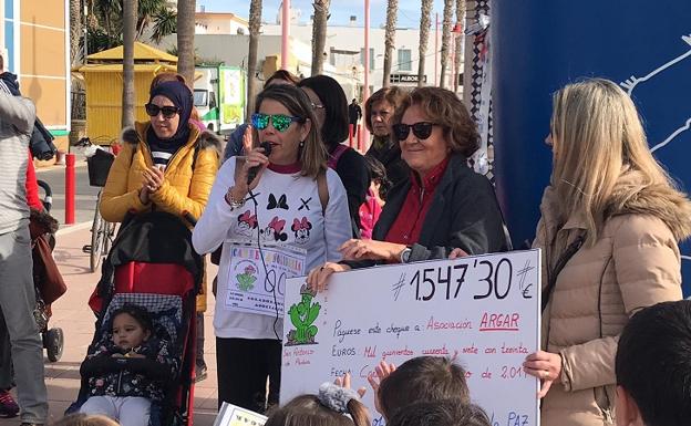 El colegio público San Antonio de Padua dona más de 1.500 euros a la Asociación Argar
