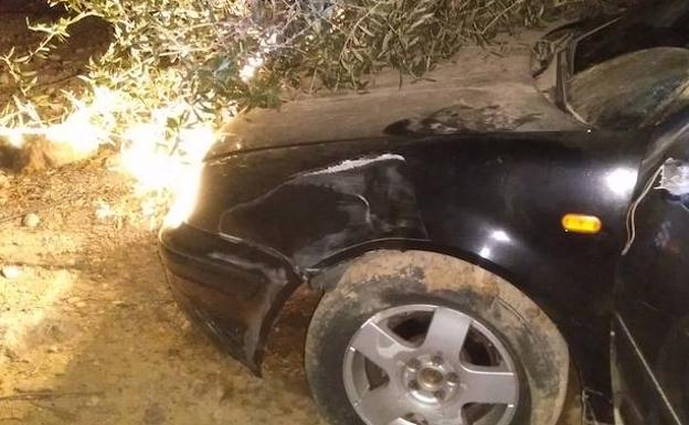 Dos detenidos y un fugado tras perseguir un vehículo que intentó atropellar a los agentes en Vera