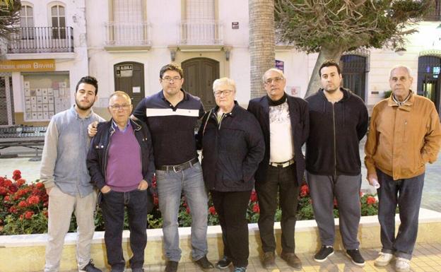 Podemos e Izquierda Unida se presentan como Adelante Vera