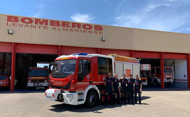 Los Bomberos del Levante ya disponen de un nuevo camión para sus actuaciones