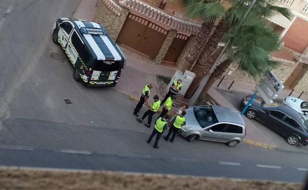 Una mujer detenida por atropellar a dos ciclistas en Cuevas del Almanzora