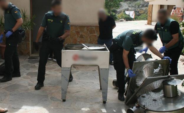 Cinco arrestados en Almería y en Murcia por narcotráfico en una operación con base en Bédar