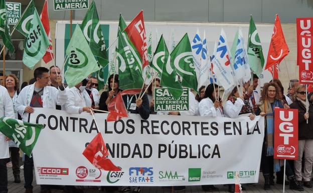 El Hospital de Huércal-Overa se suma a las protestas contra los recortes