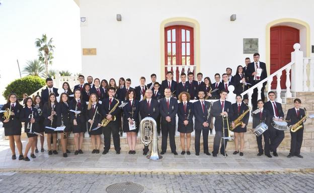 La banda municipal de Carboneras celebra el día de la patrona de la música