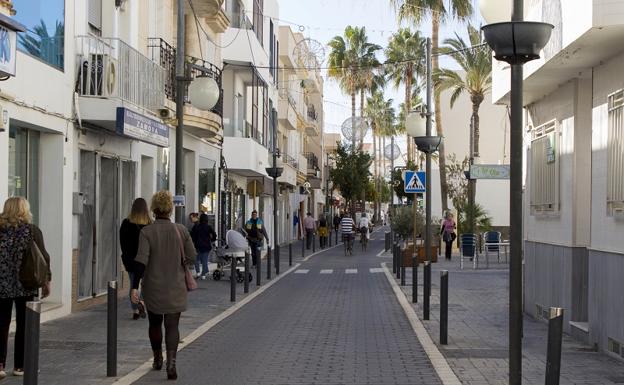 Carboneras celeba el 'black weekend' para incentivar las compras en los comercios locales