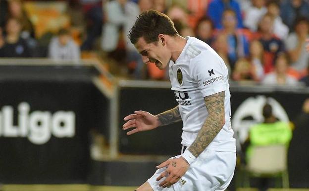 La juez abre sumario contra el futbolista Santi Mina por presunta agresión sexual en Mojácar