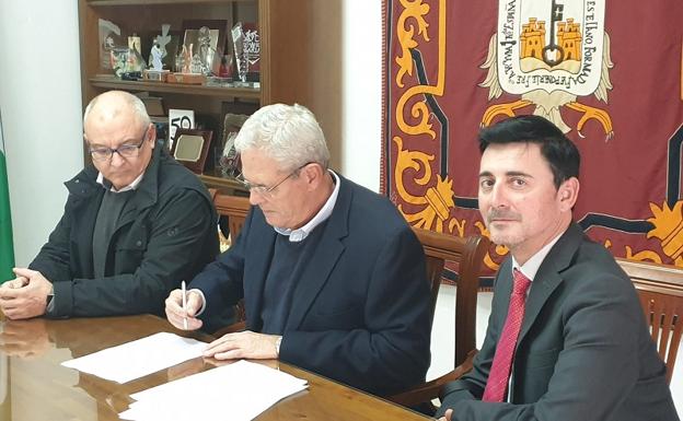 El Ayuntamiento de Vera firma un convenio de formación con la UCAM