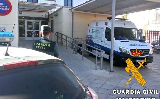 Salvan de morir a una mujer que estaba siendo maltratada por su expareja en Vera