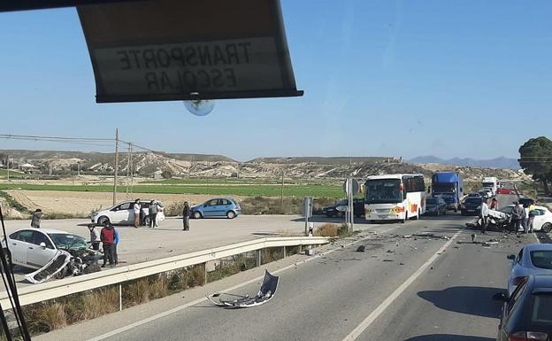 Al menos dos heridos en un accidente de tráfico en Cuevas del Almanzora