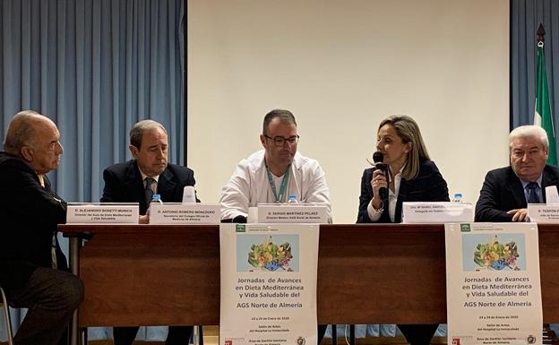 El Hospital La Inmaculada inaugura una jornada sobre vida saludable y dieta mediterránea
