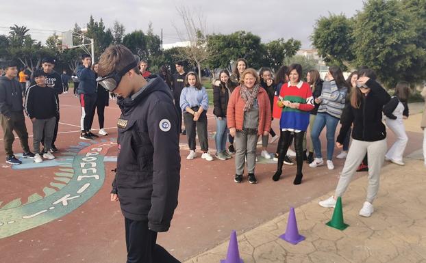 Drogodependencia de Vera conciencia a jóvenes del municipio sobre los riesgos del consumo de alcohol y drogas