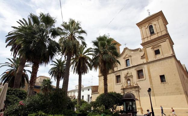 Piden dos años y medio de cárcel para la acusada de robar limosnas en la iglesia Huércal-Overa