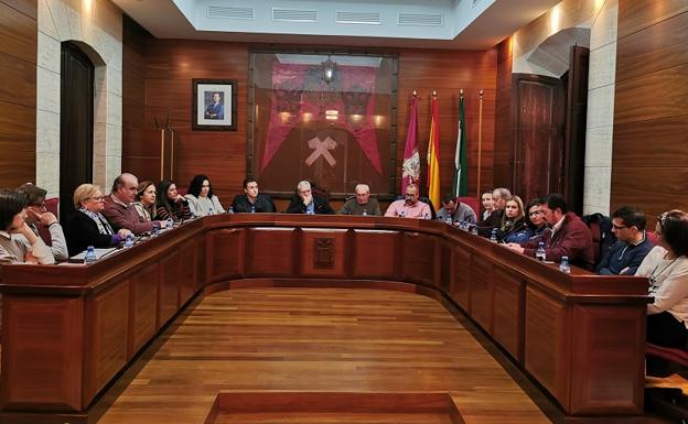 El Ayuntamiento de Vera solicitará ayudas para la renovación integral de su alumbrado público