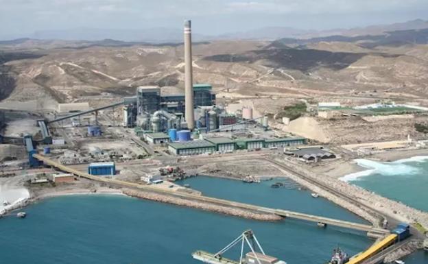 Adelante pide a la Junta un plan para «contrarrestar» el impacto laboral del cierre de la central de Carboneras