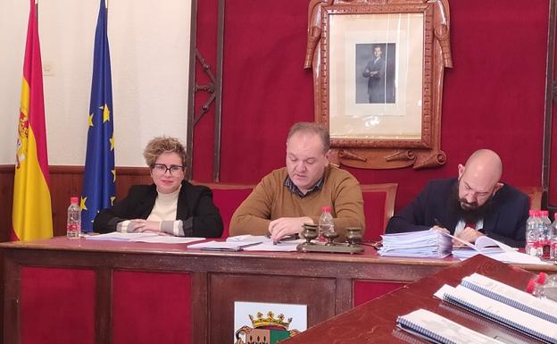 Cuevas aprueba un presupuesto «fiel a la realidad financiera del municipio»