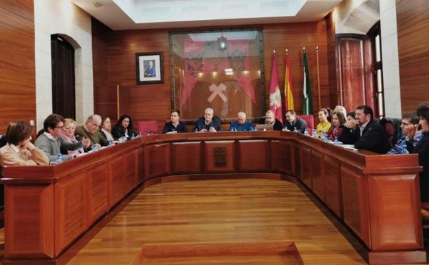Vera estudia la aplicación de ayudas económicas extraordinarias ante la crisis del Coronavirus