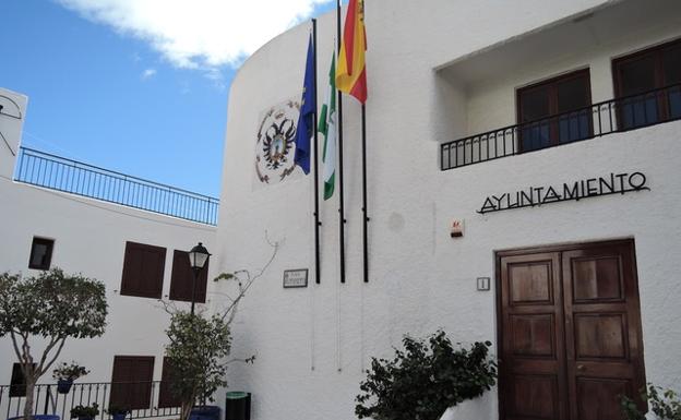 Mojácar toma medidas para rebajar la presión fiscal de sus ciudadanos