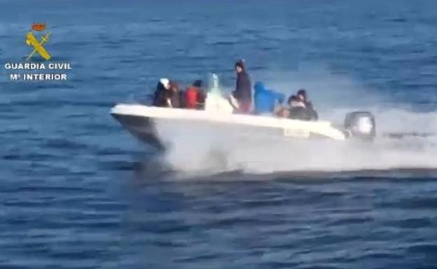 Cae en Carboneras una red dedicada a organizar viajes en patera desde Argelia